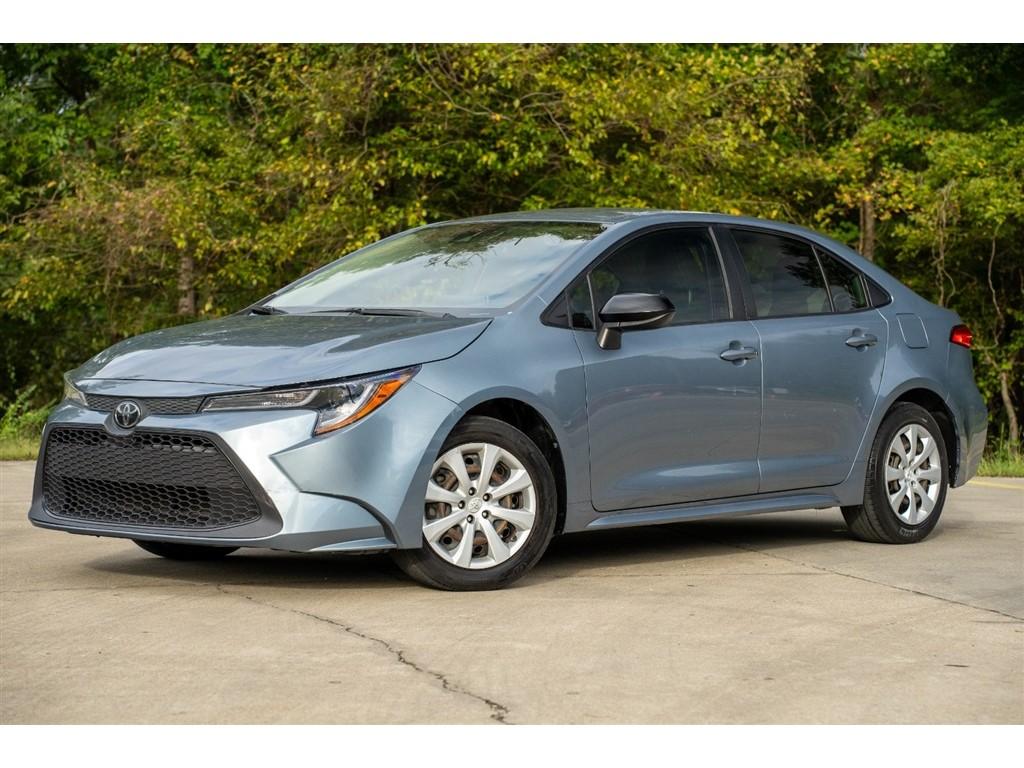 Used 2021 Toyota Corolla LE with VIN JTDEPMAE2MJ120241 for sale in Fuquay Varina, NC