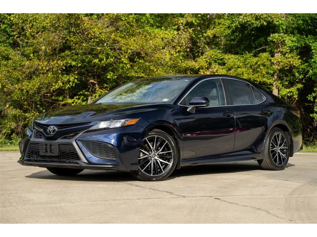 Used 2021 Toyota Camry SE with VIN 4T1G11AK7MU533524 for sale in Fuquay Varina, NC