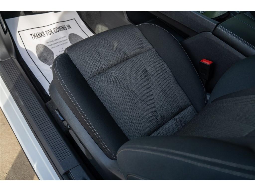 2024 Nissan Rogue SV - Photo 24