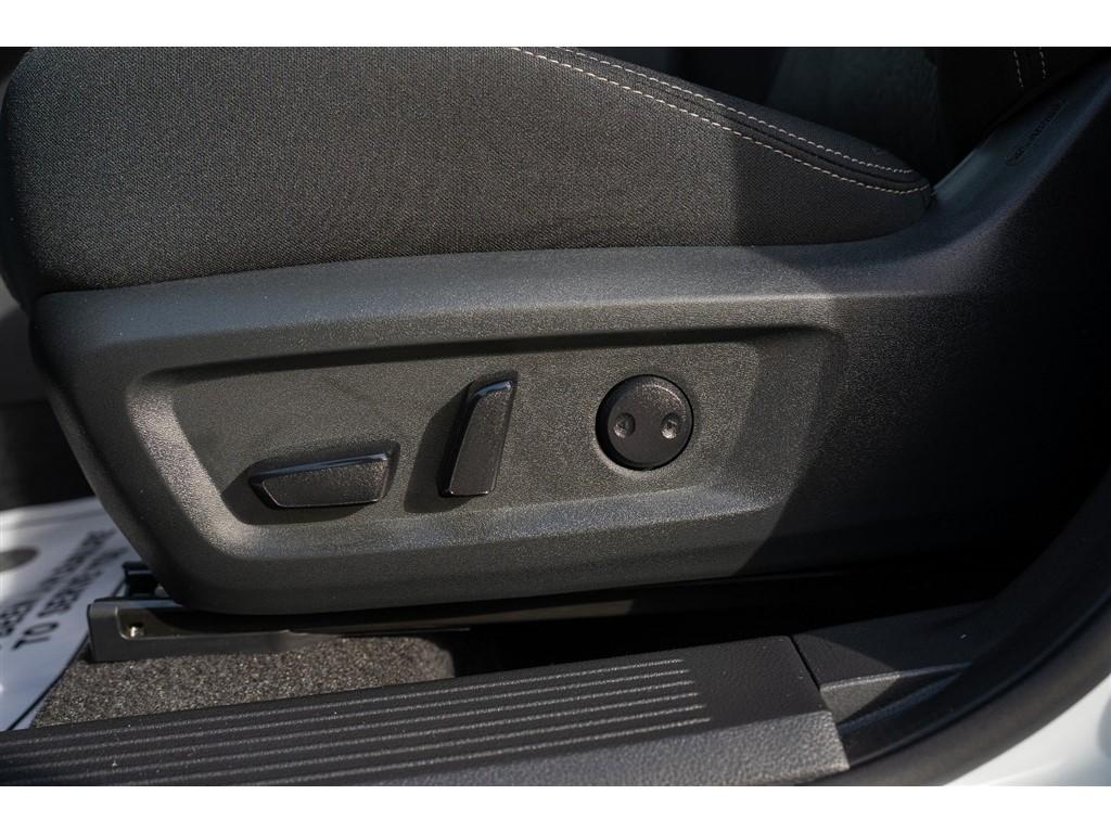 2024 Nissan Rogue SV - Photo 25