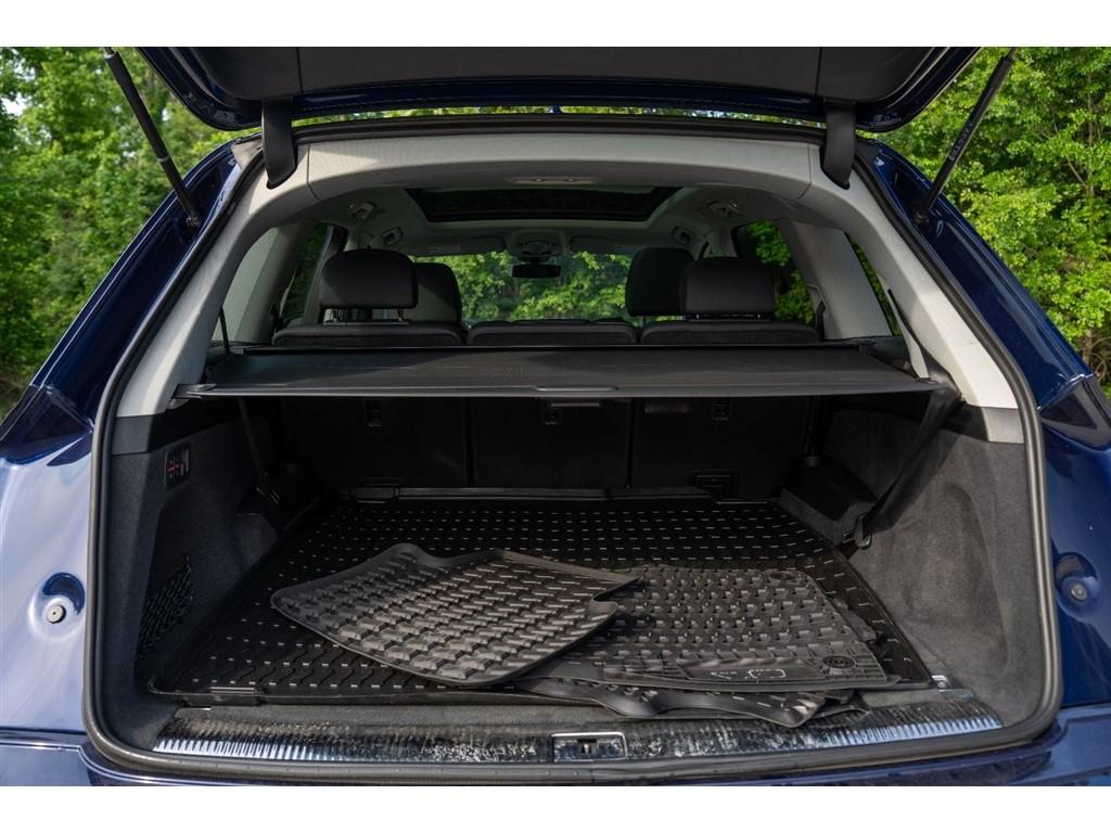 2022 Audi Q7 Premium Plus - Photo 11