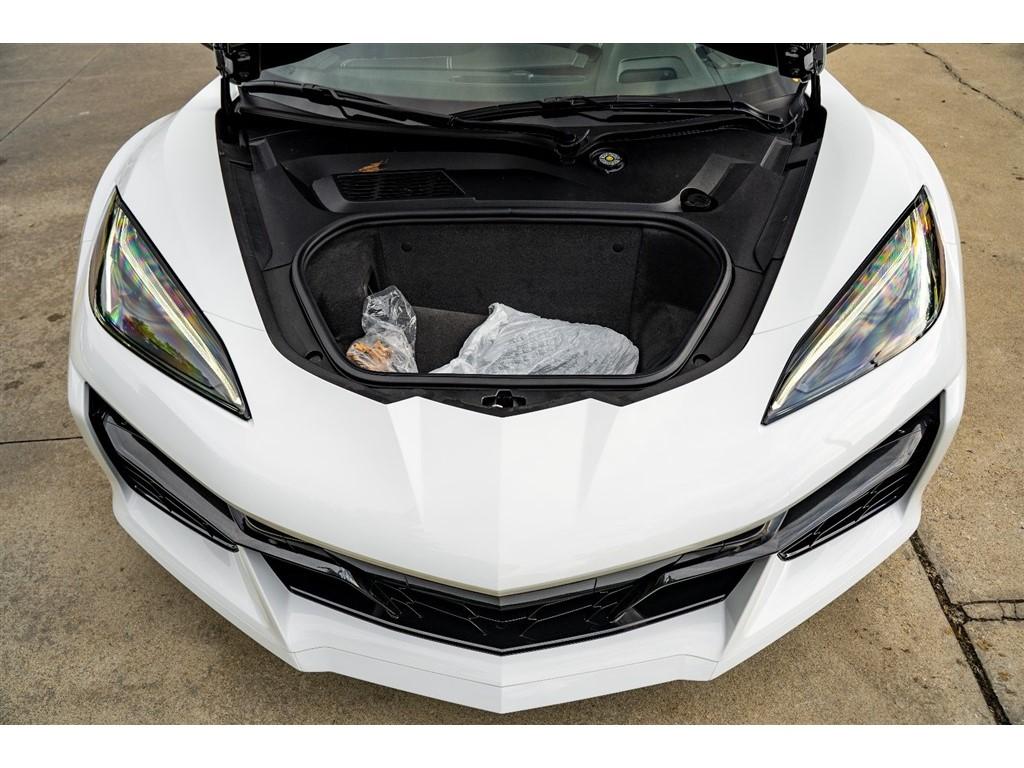 2024 Chevrolet Corvette 3LZ - Photo 31