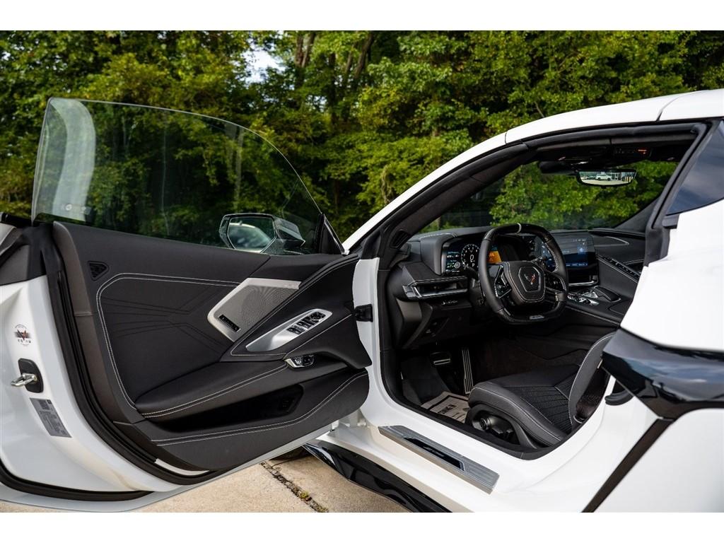 2024 Chevrolet Corvette 3LZ - Photo 32