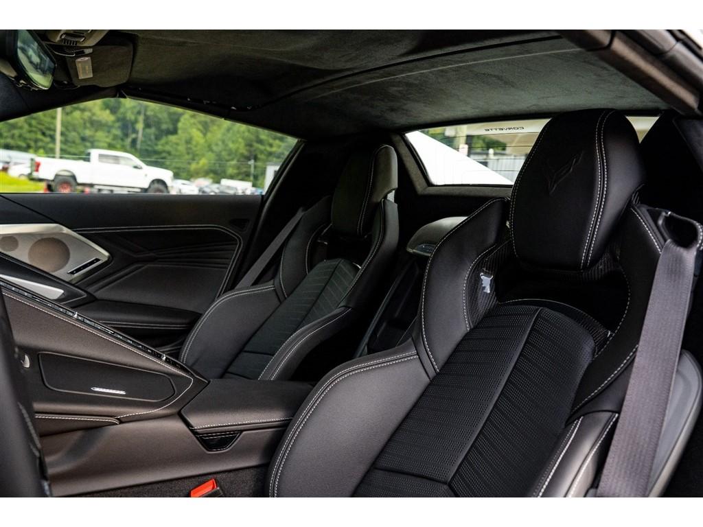2024 Chevrolet Corvette 3LZ - Photo 35