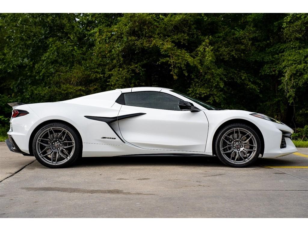 2024 Chevrolet Corvette 3LZ - Photo 6