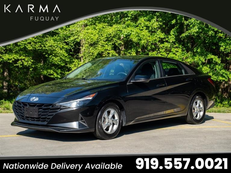 2022 Hyundai Elantra SE