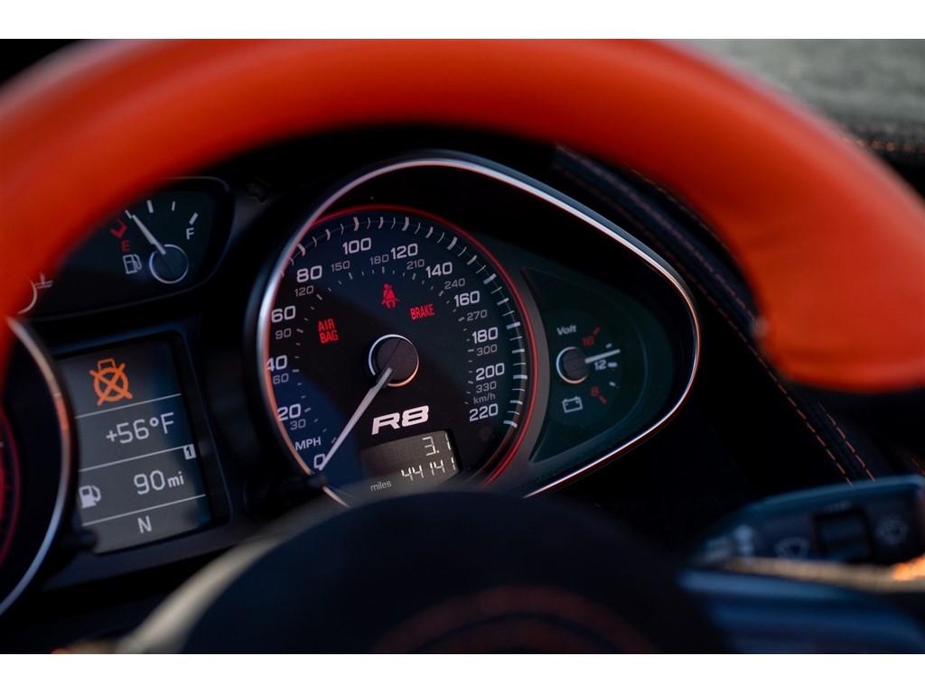 Used 2012 Audi R8 5.2 Spyder quattro Auto R tronic For Sale (Sold